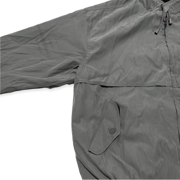 Mercedes Benz Jacket - Picture 3 of 11